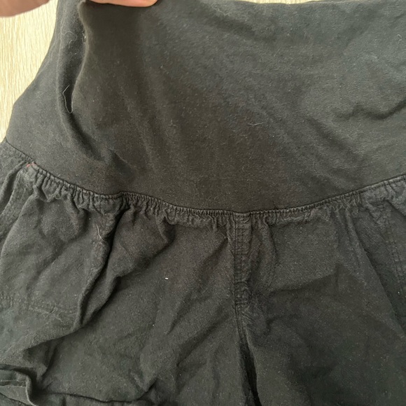Black maternity shorts - Picture 4 of 4